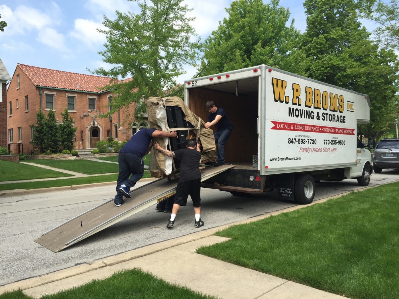 Piano Movers in Schaumburg, IL